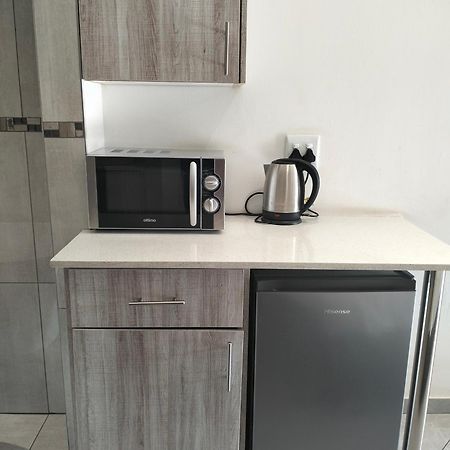 Sunrise Boutique Hotel Witbank Exteriör bild