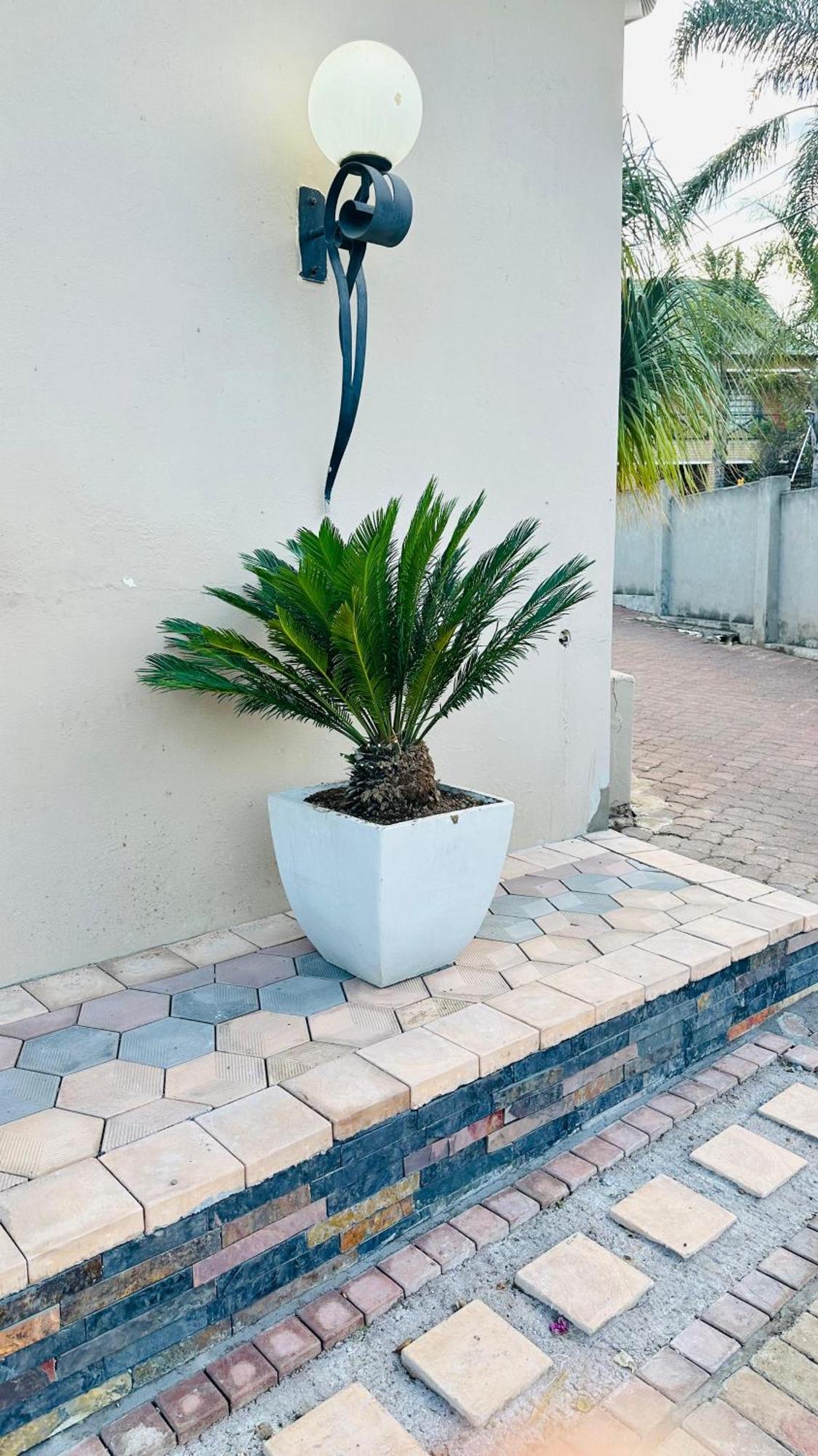 Sunrise Boutique Hotel Witbank Exteriör bild