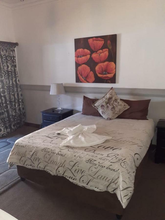 Sunrise Boutique Hotel Witbank Exteriör bild