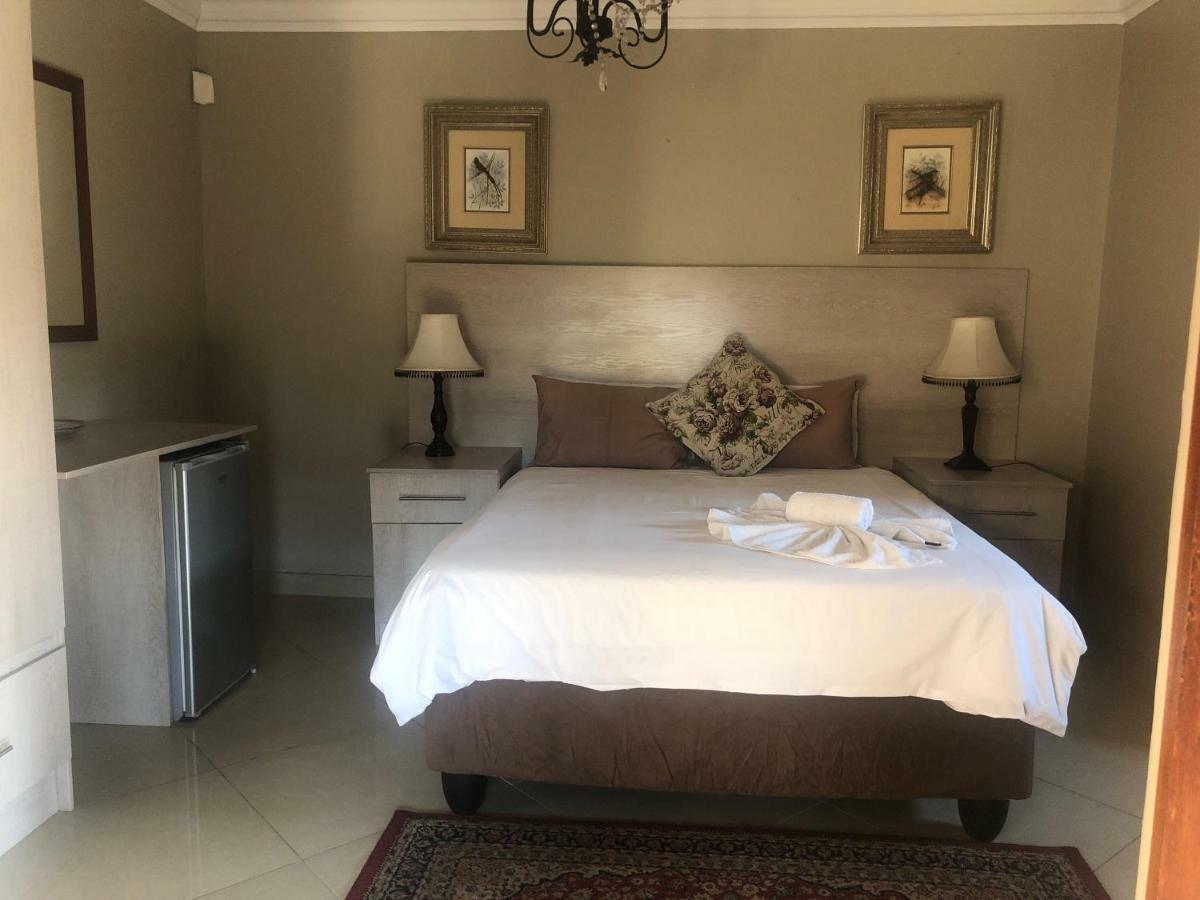 Sunrise Boutique Hotel Witbank Exteriör bild