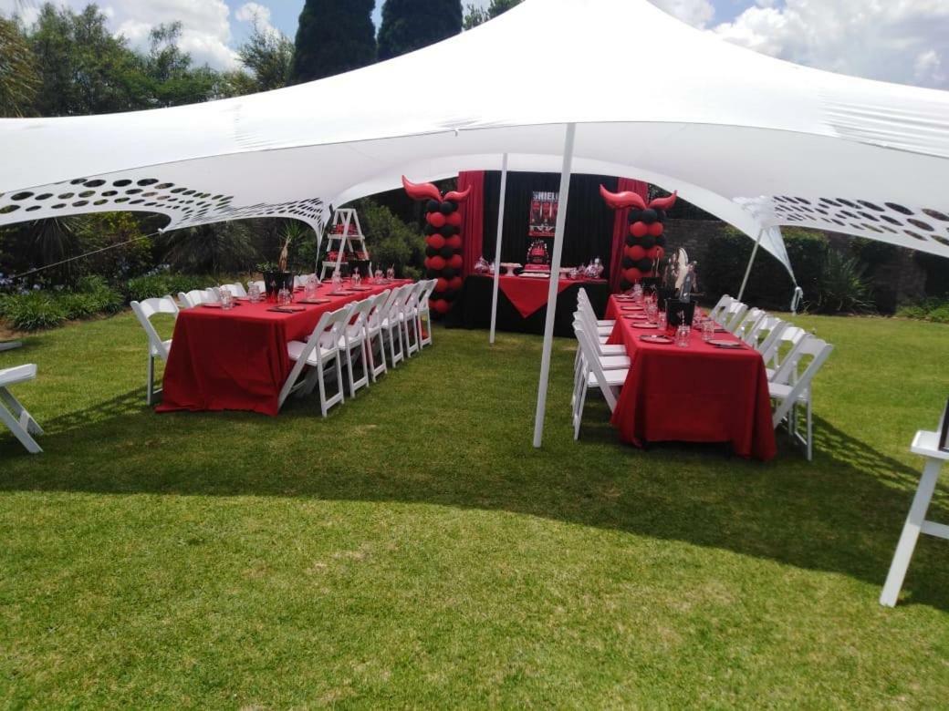 Sunrise Boutique Hotel Witbank Exteriör bild